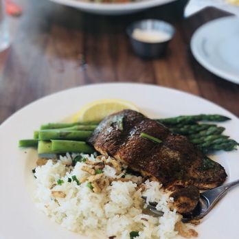 Earls Kitchen + Bar - New American Near Me - Orlando, Florida Earls Kitchen + Bar - New American Near Me - Orlando, Florida