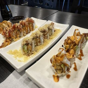 TruSushi 'n Fish - Gold Dragon Roll, Crunch Roll, Only For You Roll - Sushi Bars Near Me - Lake Forest, California