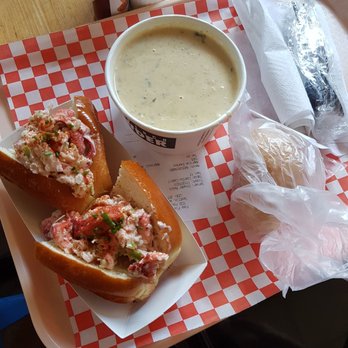 Pike Place Chowder - Lobster roll - Seafood Near Me - Seattle, Washington Pike Place Chowder - Lobster roll - Seafood Near Me - Seattle, Washington