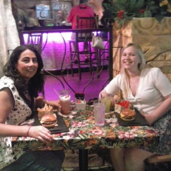 Rainforest Cafe - Lunch with a friend - Cafes Near Me - Niagara Falls, New York Rainforest Cafe - Lunch with a friend - Cafes Near Me - Niagara Falls, New York