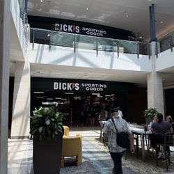 DICK'S Sporting Goods - Entrance from the mall