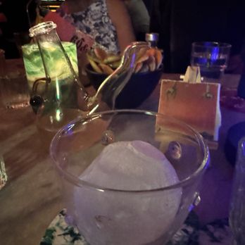Paradiso - Fruity drink - Spanish Near Me - Barcelona, B Paradiso - Fruity drink - Spanish Near Me - Barcelona, B