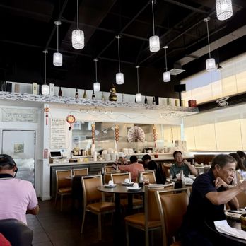 Kapiolani Seafood Restaurant - Inside dinning area - Dim Sum Near Me - Honolulu, Hawaii