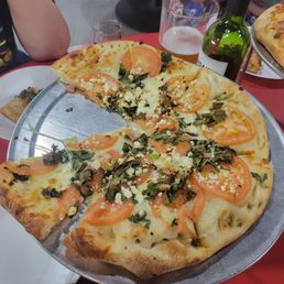 Margherita...look at that crust!