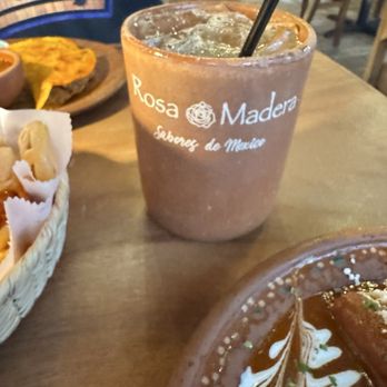 Rosa Madera - Agua fresca - Mexican Near Me - Sacramento, California