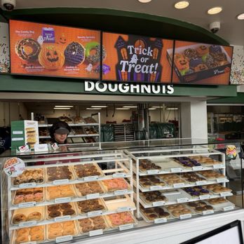 Krispy Kreme - Halloween specials and regular donuts - Donuts Near Me - Virginia Beach, Virginia