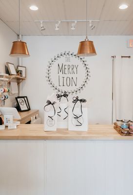 The Merry Lion by null