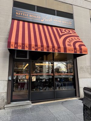 Leo's Bagels by null