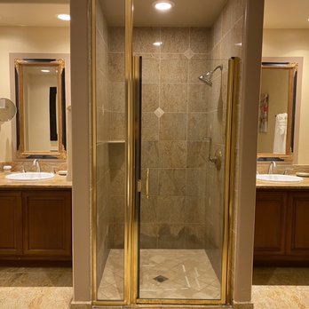 Inn At Churon Winery - His and her sinks with shower - Hotels Near Me - Temecula, California