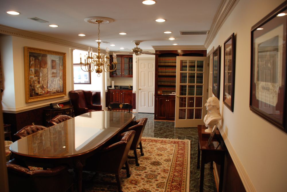 Lee & Piracci - divorce attorney in Colonial Heights, VA