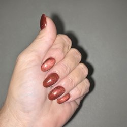 Tweety's Nails