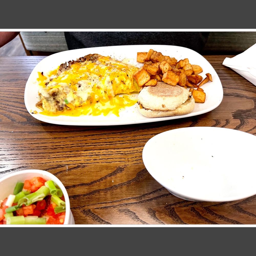 Another Broken Egg Cafe - Ernie's Supreme omelette - Breakfast & Brunch Near Me - Jacksonville, Florida