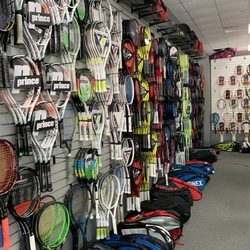 Bryans Tennis - They have every kind of racquet