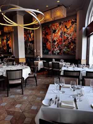 NINE-TEN Restaurant & Bar by null