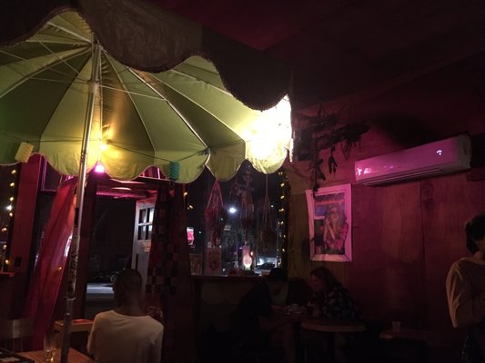 Happyfun Hideaway by null