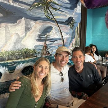 Nalu Vida - Bars Near Me - Venice, California