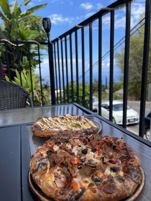 Black Rock Pizza - Captain Cook by null