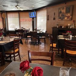 Maurizio's Pizzeria - This used to be Red Heads!