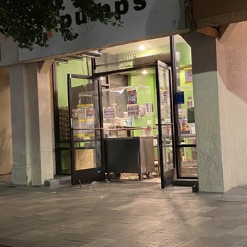 Tpumps - Burlingame - Store front - Bubble Tea Near Me - Burlingame, California Tpumps - Burlingame - Store front - Bubble Tea Near Me - Burlingame, California