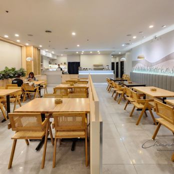 BeLeaf Vietnamese Cuisine - Seating area - Vietnamese Near Me - Toronto, Ontario