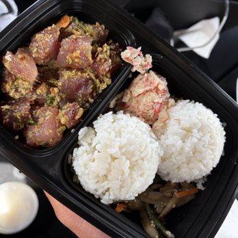 Souza's Fish House - Cold ginger poke - Poke Near Me - Honolulu, Hawaii Souza's Fish House - Cold ginger poke - Poke Near Me - Honolulu, Hawaii