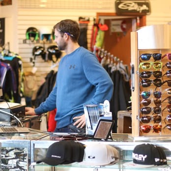 Spokane Alpine Haus - Drew is one of the new owners and really knows his stuff. - Ski & Snowboard Shops Near Me - Spokane, Washington