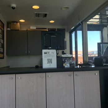 Jiffy Lube - Inside counter - Oil Change Stations Near Me - Grand Prairie, Texas