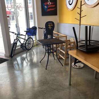 Puerto Rico Bagel - Bikes and mop buckets around the store - Bagels Near Me - San Juan, Puerto Rico Puerto Rico Bagel - Bikes and mop buckets around the store - Bagels Near Me - San Juan, Puerto Rico