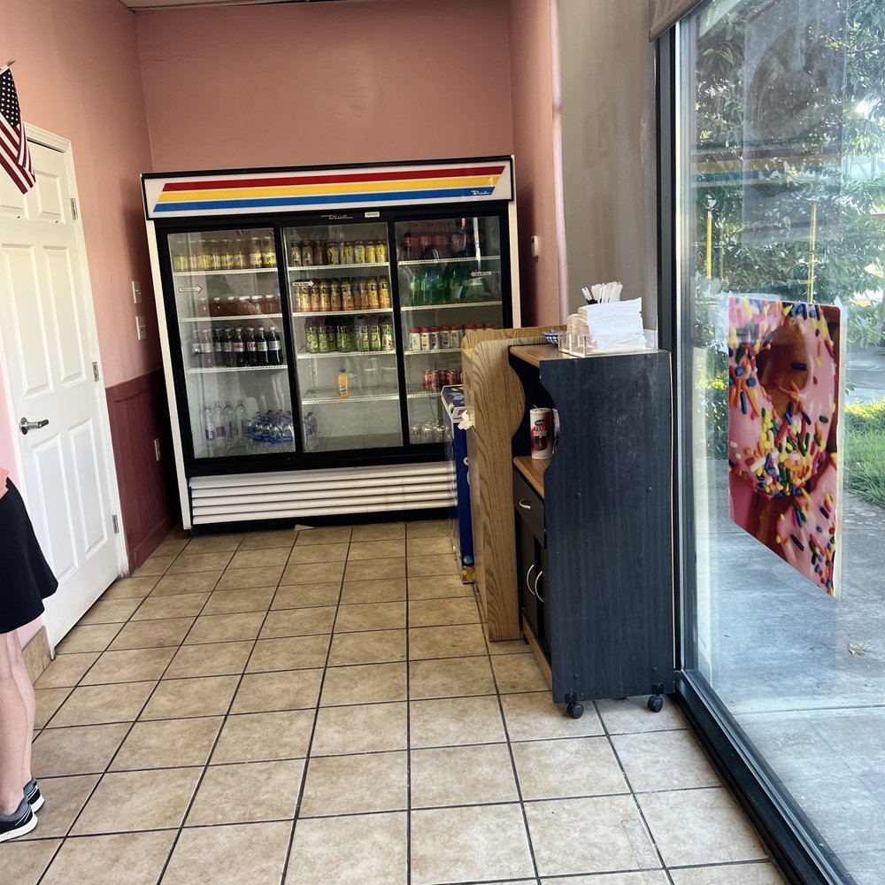 Marietta Donuts - Interior - Donuts Near Me - Marietta, Georgia Marietta Donuts - Interior - Donuts Near Me - Marietta, Georgia