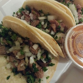 El Gallo - Steak tacos. Very clean presentation - Mexican Near Me - Hawthorne, New Jersey