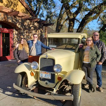 Leone Wine Tours - MAYO - Wine Tours Near Me Leone Wine Tours - MAYO - Wine Tours Near Me