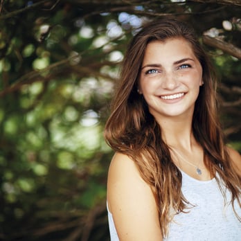 Dakos Photography - Senior portraits - Session Photography Near Me Dakos Photography - Senior portraits - Session Photography Near Me
