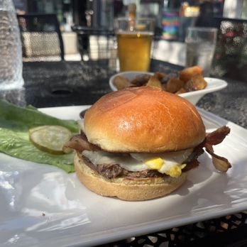 R Public House - Not an $18 burger. - Beer Bar Near Me - Chicago, Illinois R Public House - Not an $18 burger. - Beer Bar Near Me - Chicago, Illinois