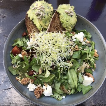 FACTORY GIRL - Sofia healthy salad (14€) - Breakfast & Brunch Near Me - Berlin, BE