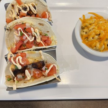 Boathouse Restaurant - Mahi mahi tacos - Seafood Near Me - Wilmington, North Carolina Boathouse Restaurant - Mahi mahi tacos - Seafood Near Me - Wilmington, North Carolina