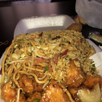 Green Jade Restaurant - Combo 4: sesame chicken with pork fried rice, chow mein, and veggie egg role as of 4/7/19 - Cantonese Near Me - Carmichael, California Green Jade Restaurant - Combo 4: sesame chicken with pork fried rice, chow mein, and veggie egg role as of 4/7/19 - Cantonese Near Me - Carmichael, California