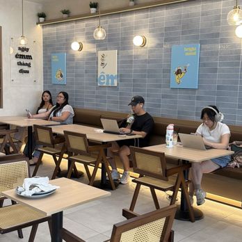 Êmm Cafe - Cafes Near Me - Houston, Texas Êmm Cafe - Cafes Near Me - Houston, Texas