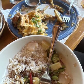 Islands Restaurant - Burgers Near Me - Cerritos, California