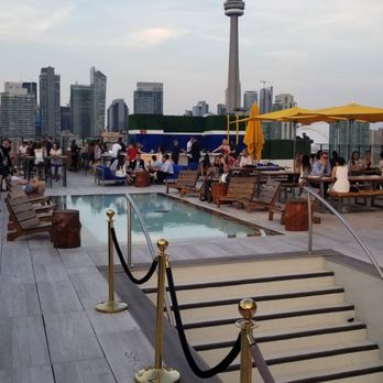 Lavelle - Lavelle rooftop patio. - Lounges Near Me - Toronto, Ontario