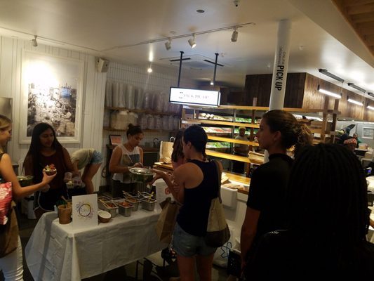 sweetgreen - Healthy Salads, Bowls and Plates by null