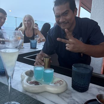 Nubé Rooftop - Lounges Near Me - Fort Lauderdale, Florida Nubé Rooftop - Lounges Near Me - Fort Lauderdale, Florida