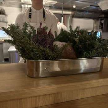 Olo - Duck - Scandinavian Near Me - Helsinki, 18 Olo - Duck - Scandinavian Near Me - Helsinki, 18
