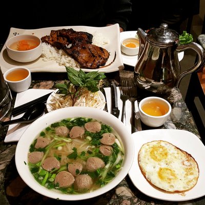 Pho Tay Ho by null