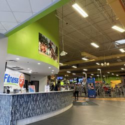 Fitness CF - Mount Dora - Front desk