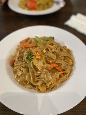 Srithai: Thai Kitchen & Sushi Bar (Emory) by null