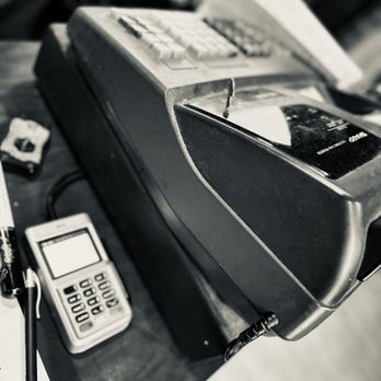 Dantanna's - Love this OG cash register linked to the Apple Pay machine!! - Sports Bars Near Me - Atlanta, Georgia Dantanna's - Love this OG cash register linked to the Apple Pay machine!! - Sports Bars Near Me - Atlanta, Georgia