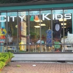 City Kids Quality Consignments - Our beautiful storefront facing Edmonds Way