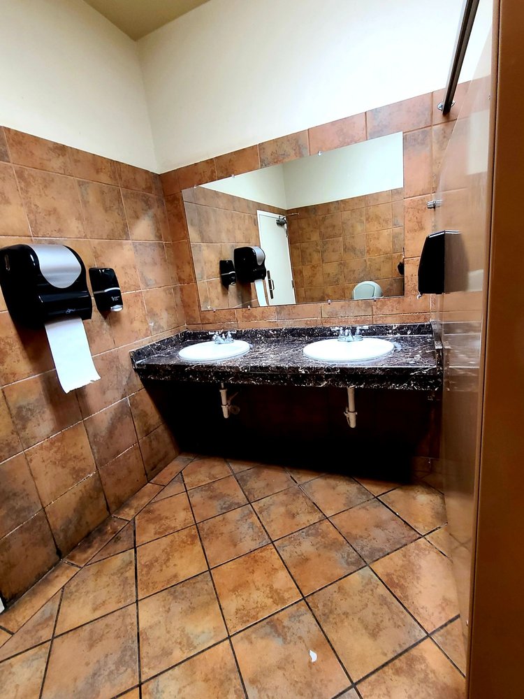 SHELL Updated September 2024 24 Photos 1198 W Old Rte 66, Ash