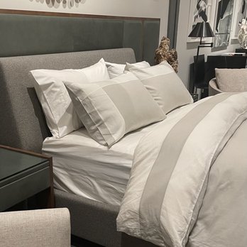 Kearsley - Kearsley Charlotte finest Belgian linens Duvet and Pillow Shams in Silver Grey and Ivory.  White Greenwich Percale pillowcases and sheet. - Interior Design Near Me - Sonoma, California