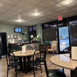 Pho Saigon - Inside